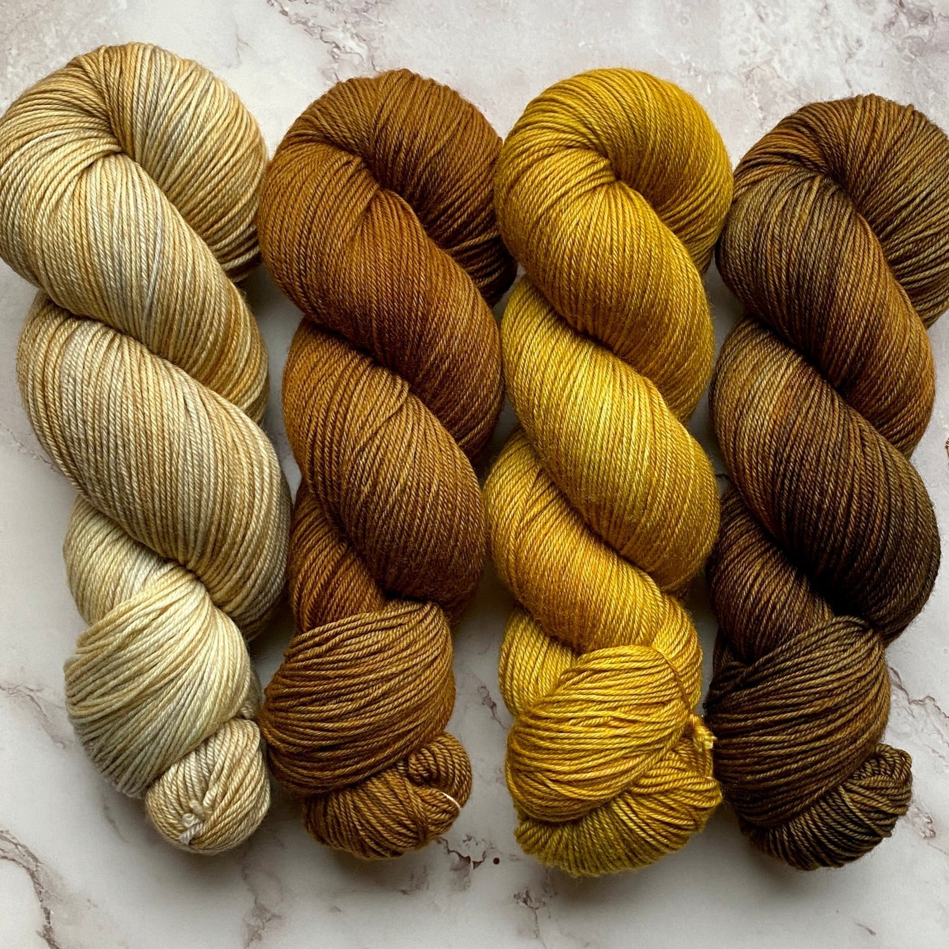Twenty Four Birds MKAL-Burnished Gradient, Quartet in Aussie Extra Fine Fingering, + 🕊️1 Bird Stitch Marker & 🕊️1 Bird Progress Keeper, FREE SHIPPING TO US [Pattern is NOT included]