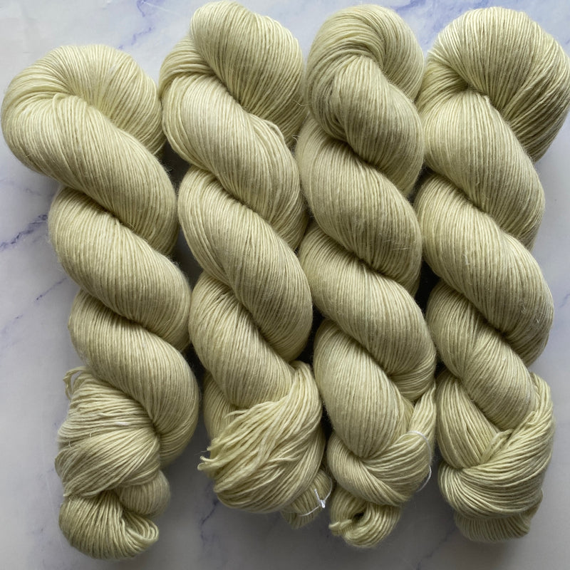 Endive, Merino Linen Fingering Weight