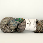 Gris Graffiti, Luxe DK (MCN/Merino, Cashmere, Nylon)