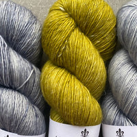 Misurina or Trelawny Top (Both are Crop Tees) in Blue Heather & William's Pear, Merino Linen (fingering weight)