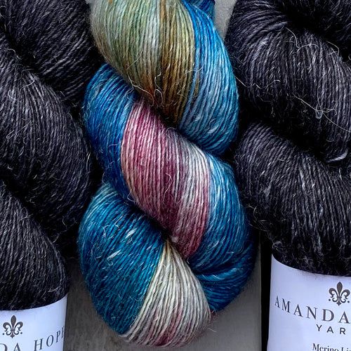 Misurina or Trelawny Top (Botah are Crop Tees) Yarn in Noir & Boutique, Merino Linen (fingering weight)