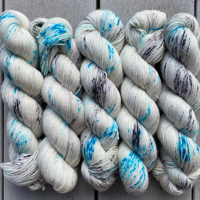 Turquoise Leopard (A Serendipity), Merino Linen Fingering Weight