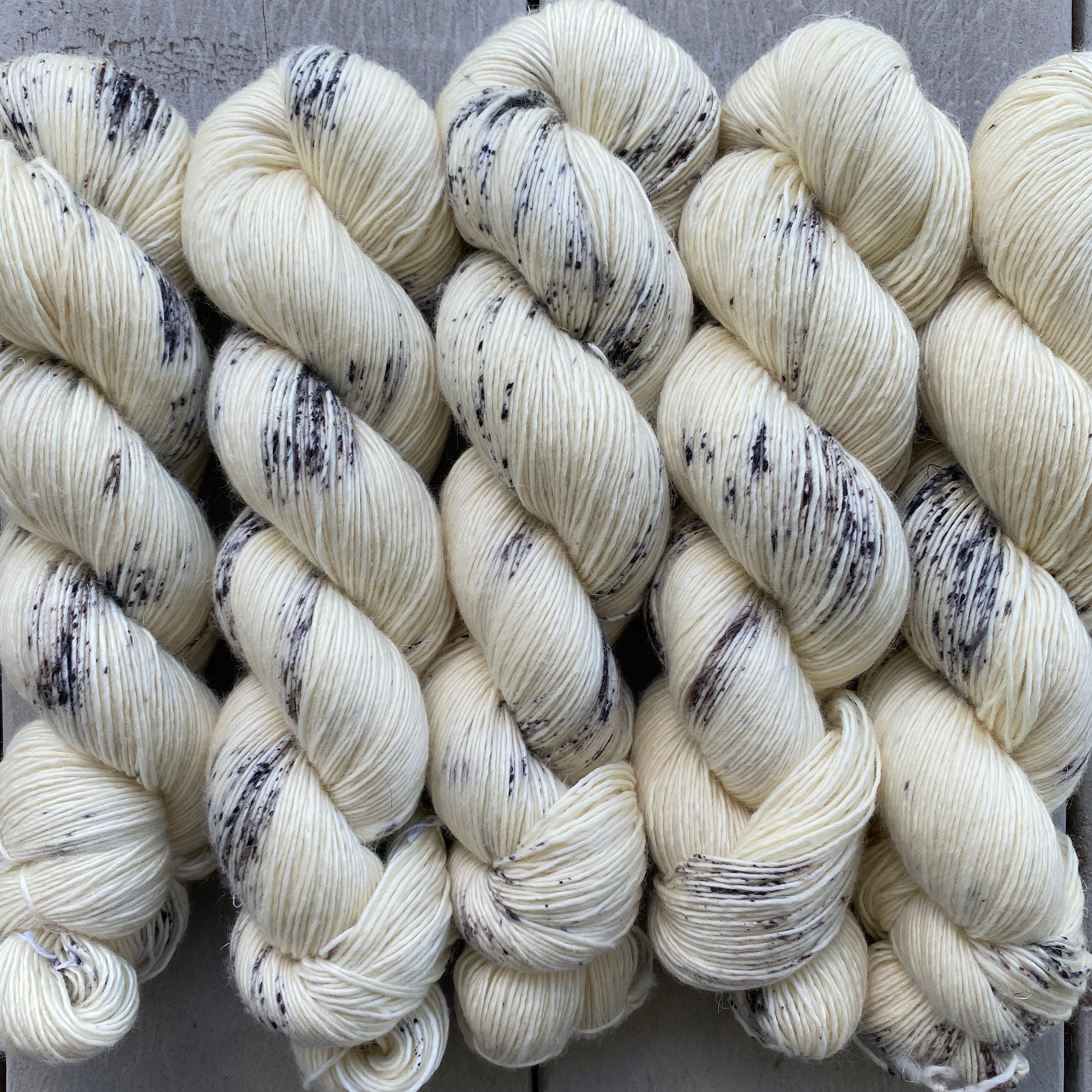 White Lynx, Merino Linen Fingering Weight