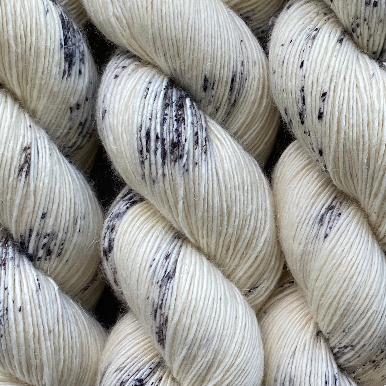 White Lynx, Merino Linen Fingering Weight
