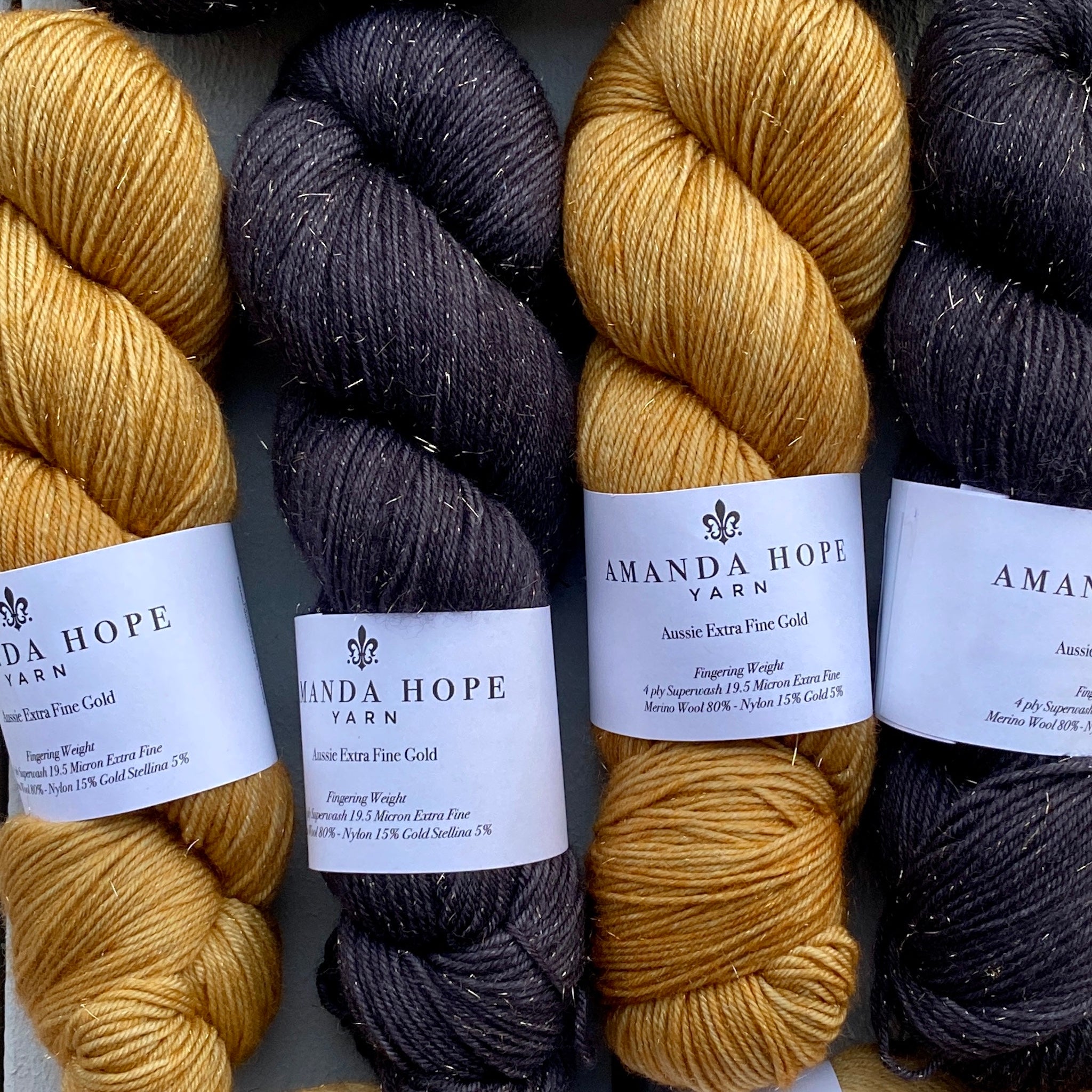 Noir, Aussie Extra Fine Gold