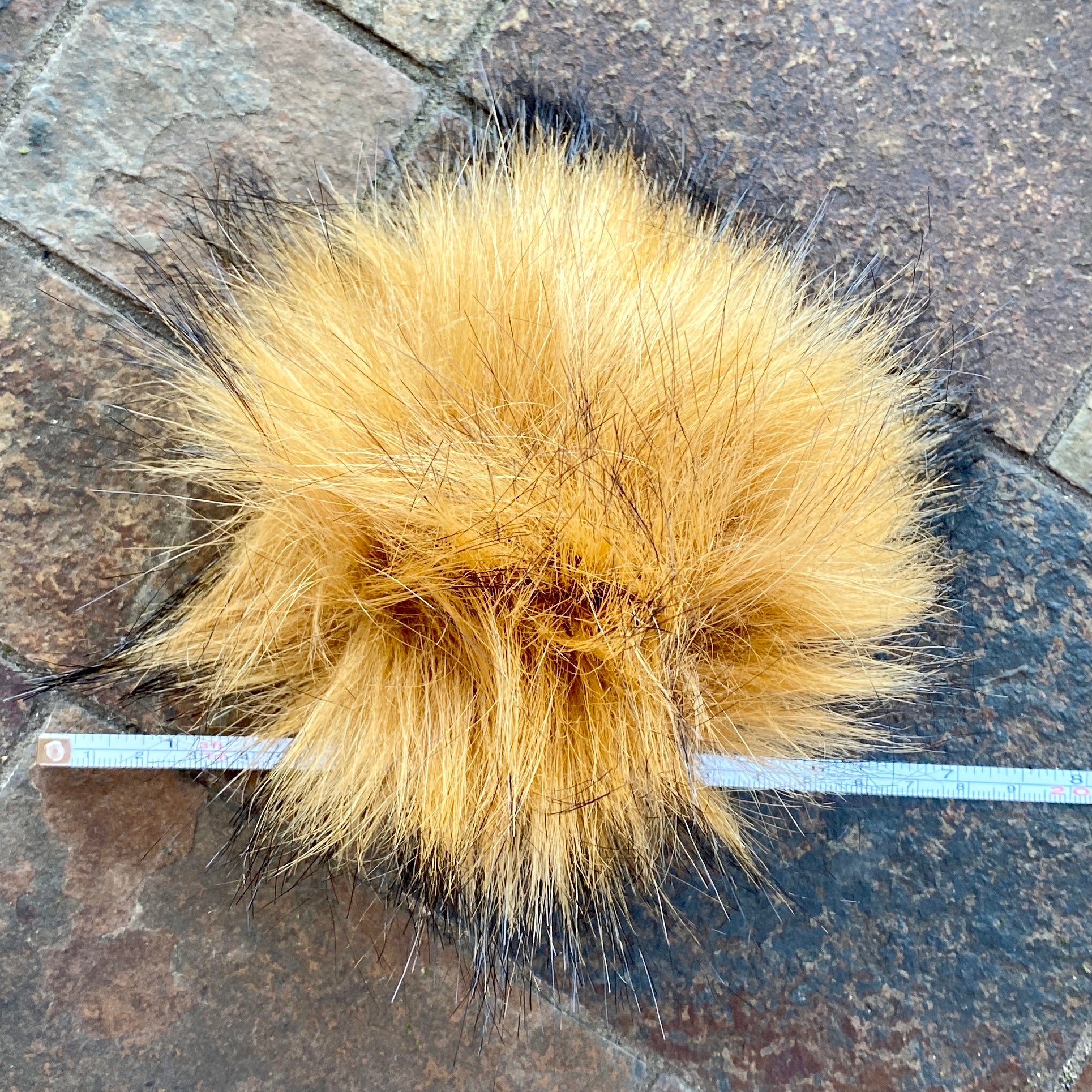 Pompom (Faux Fur Snap On)