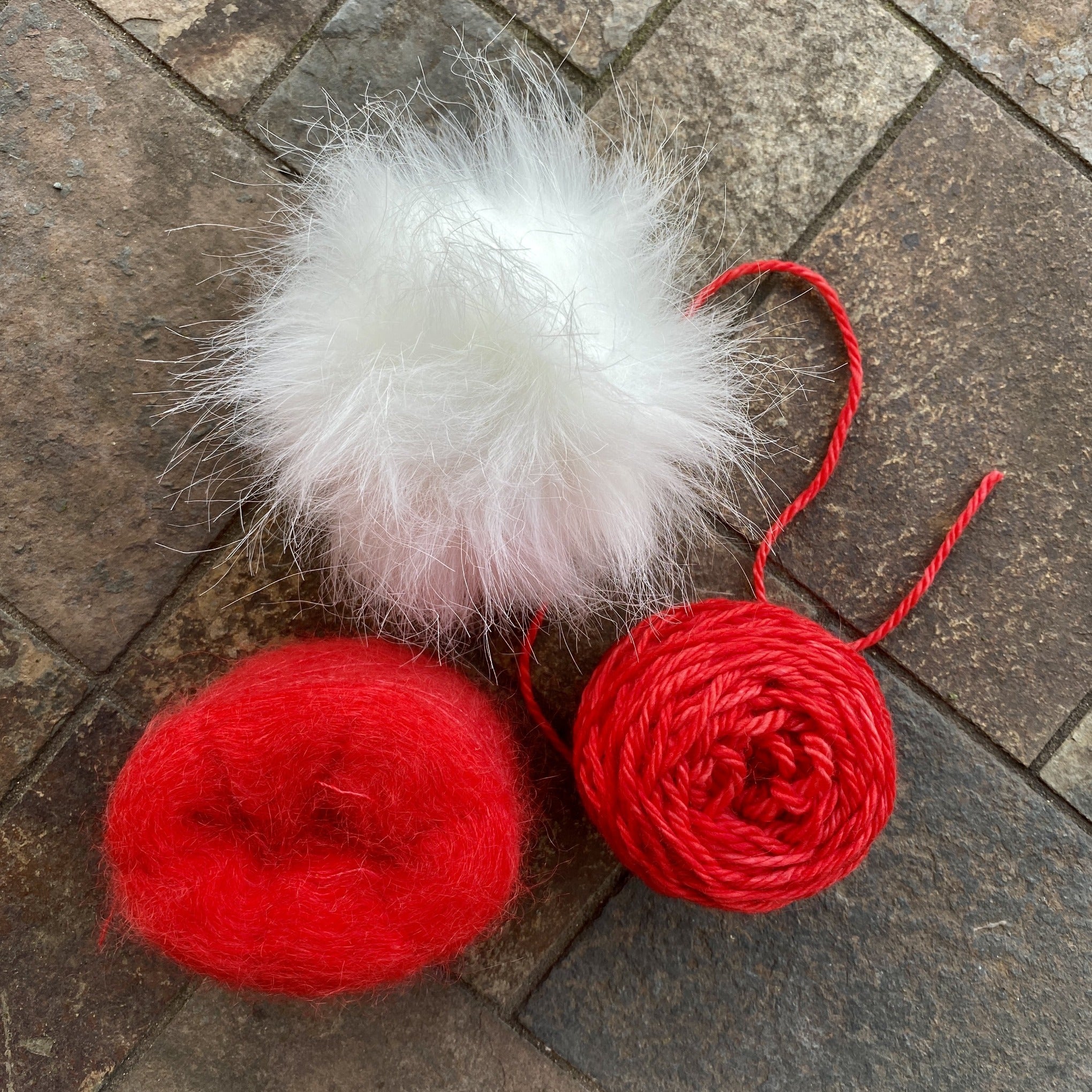 Pompom (Faux Fur Snap On)