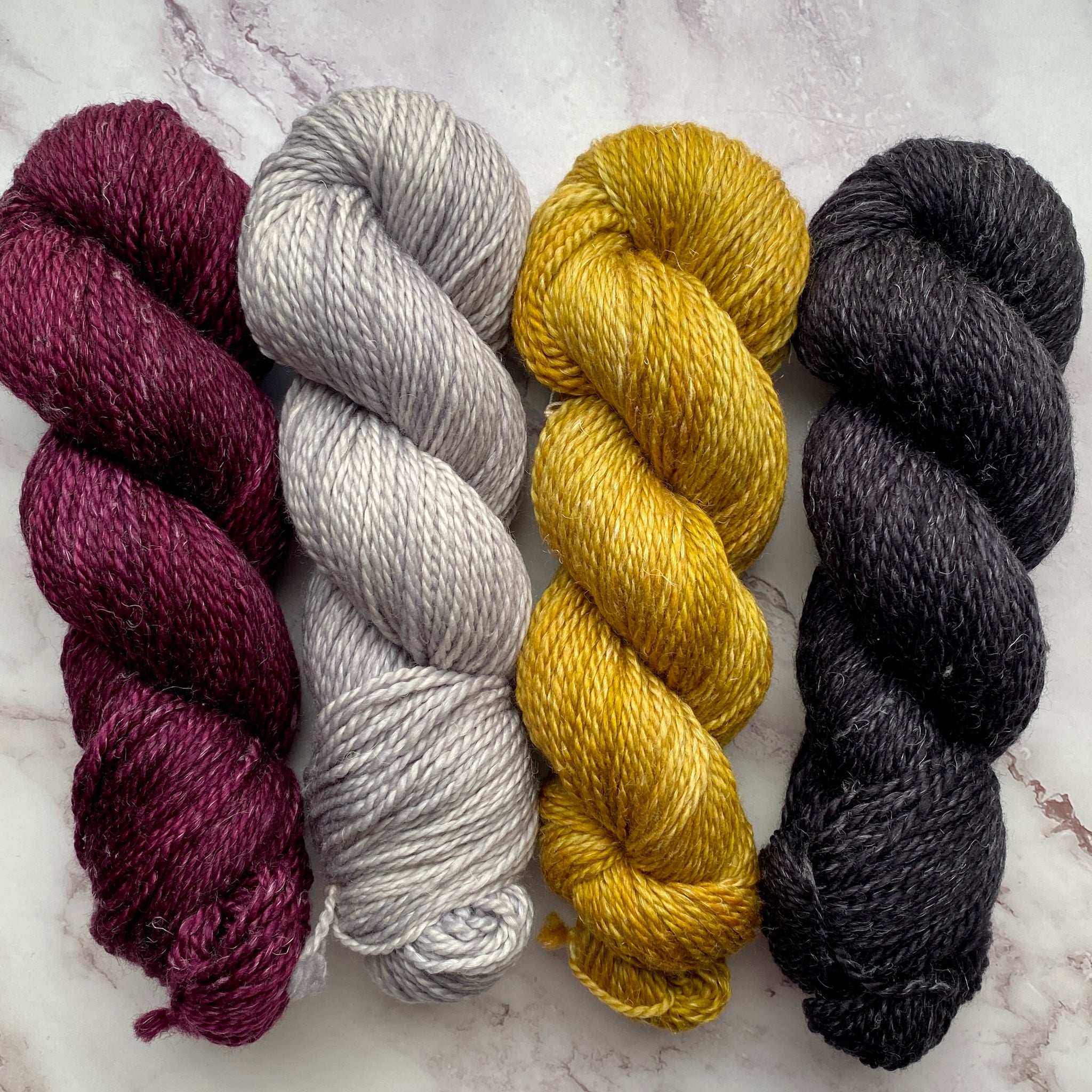 Noir, Merino Linen Aran