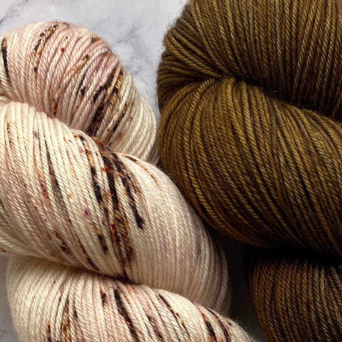 Duo,  Oil Rubbed Bronze + Cinnamon, Aussie Extra Fine Fingering