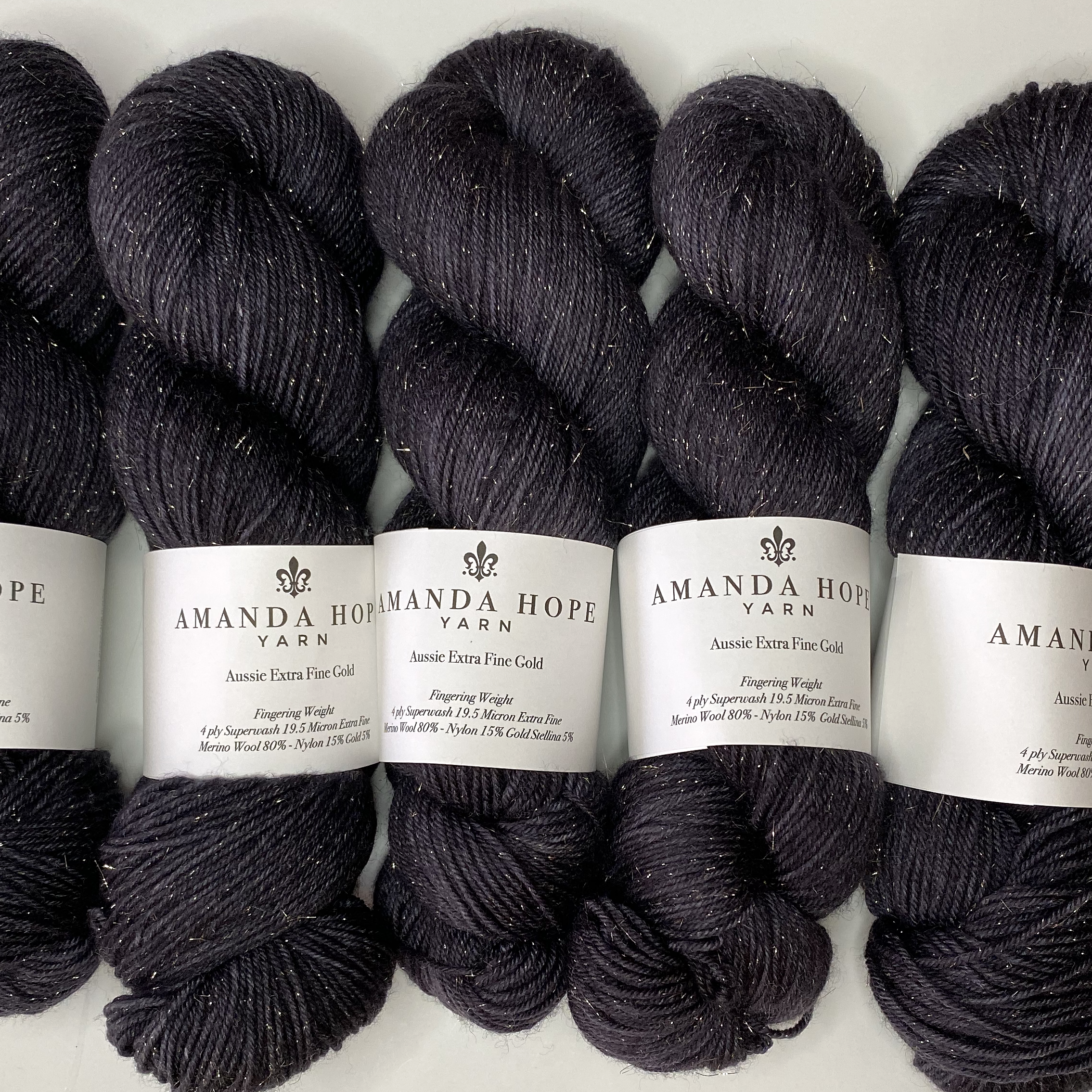 Noir, Aussie Extra Fine Gold
